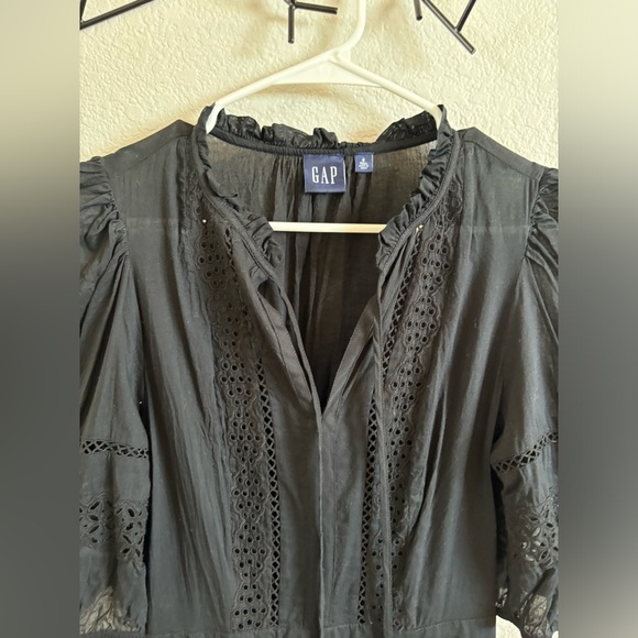 GAP Eyelet Black Lace Mini Dress - Picture 2 of 4